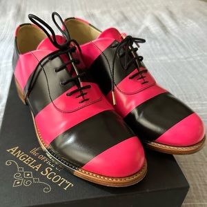 Angela Scott Mr. Smith Oxford size 38